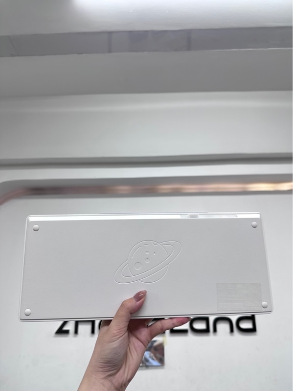Bàn phím cơ LEOBOG HI75C Pro - 3 mode dây/ 2.4G/ bluetooth - Switch reaper - Màu trắng - Ngoại hình 98% - Fullbox