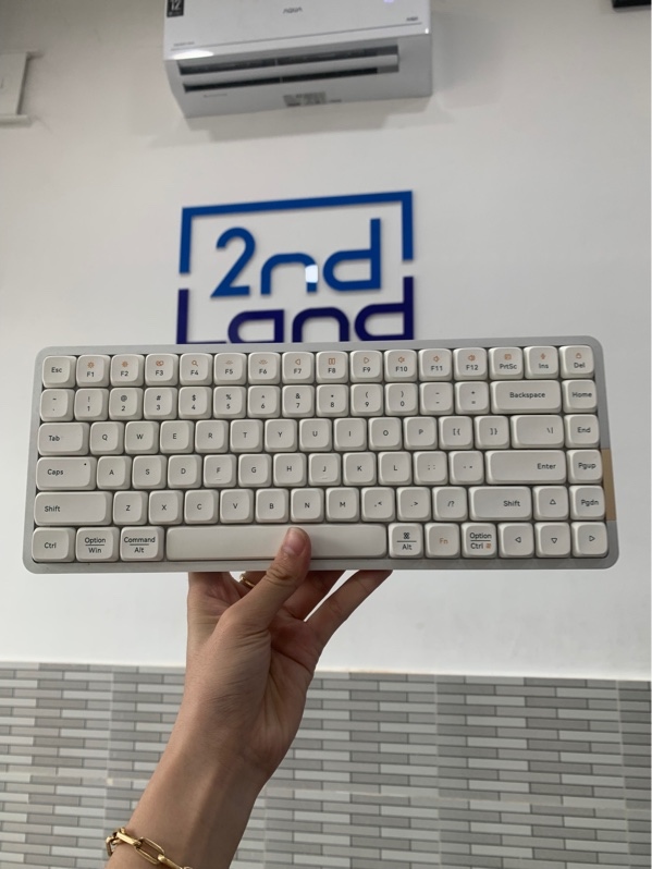 Bàn phím cơ Lofree Flow 84 Key - 2 mod dây+bluetooth - Màu trắng - Ngoại hình: 97% - Ố vàng - Body