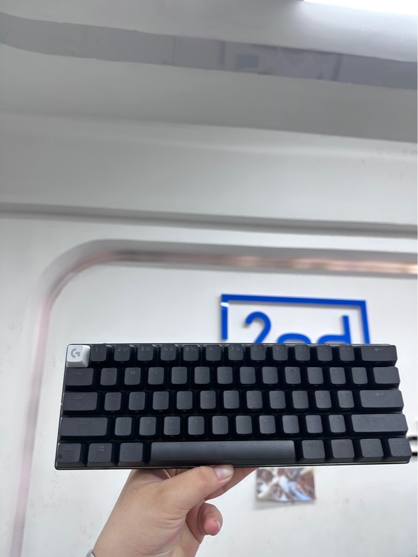 Bàn phím cơ Logitech G pro x 60 Lightspeed - 3 mode( 2.4 dongle/ bluetooth/ usb-c) - Switch GX Optical tactile Rgb - Màu đen - Ngoại hình 98% - Kèm usb,dongle 2.4, box, túi