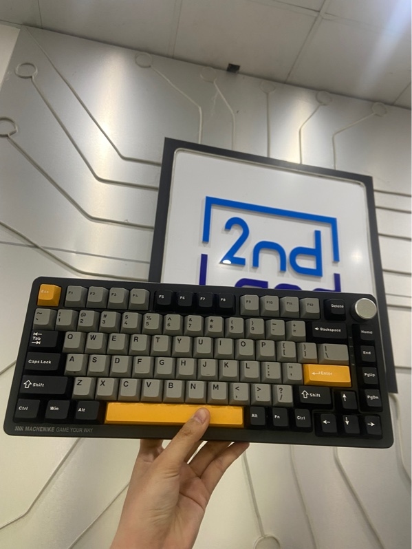 Bàn phím cơ Machenike K600-B82W - 3 mode kết nối (dây, receiver, bluetooth) - Màu đen - Ngoại hình: 98% - Kèm receiver + dây