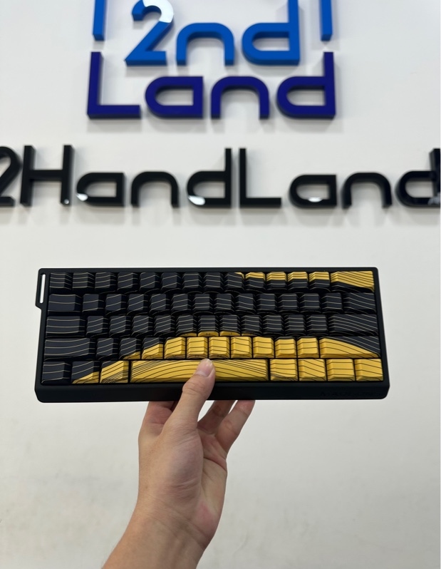 Bàn phím cơ Madlion MAD 60 HE - 1 mode dây - Màu đen - Ngoại hình 97% - kèm dây kết nối