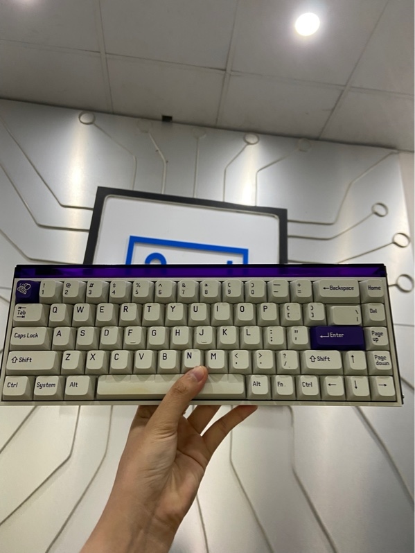 Bàn phím cơ MelGeek MADE68 bản kỷ niệm 10 năm - 1 mode dây - Màu trắng - Ngoại hình: 97- Kèm Box + dây