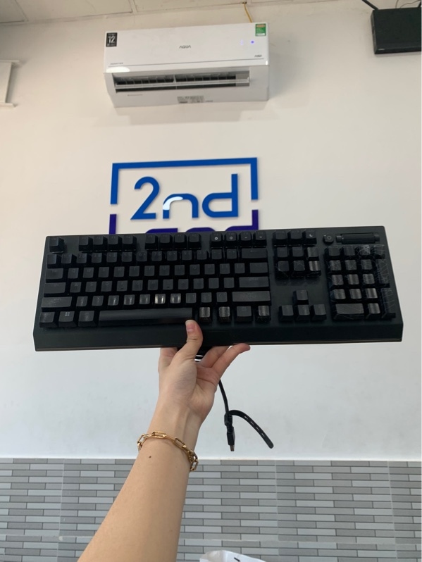 Bàn phím cơ Razer BlackWidow V3 - Kết nối có dây - Màu đen - Ngoại hình: 97% - Kèm box