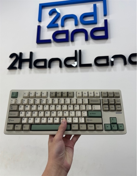 Bàn phím cơ RICCKS RS8 - 3 mode - Màu kem - Ngoại hình 97% - Kèm box + Receiver + Dây kết nối