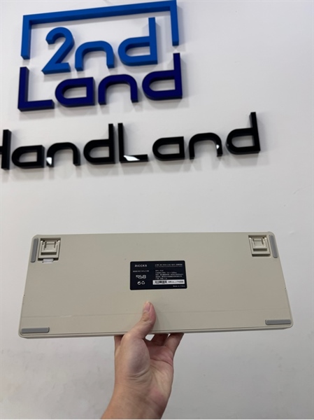 Bàn phím cơ RICCKS RS8 - 3 mode - Màu kem - Ngoại hình 97% - Kèm box + Receiver + Dây kết nối 2