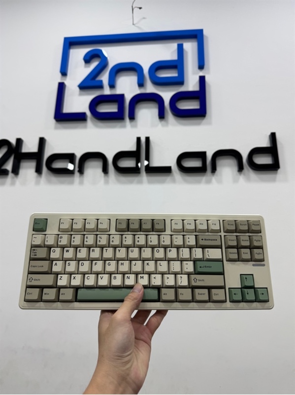 Bàn phím cơ RICCKS RS8 - 3 mode - Màu trắng - Ngoại hình 97% - Fullbox