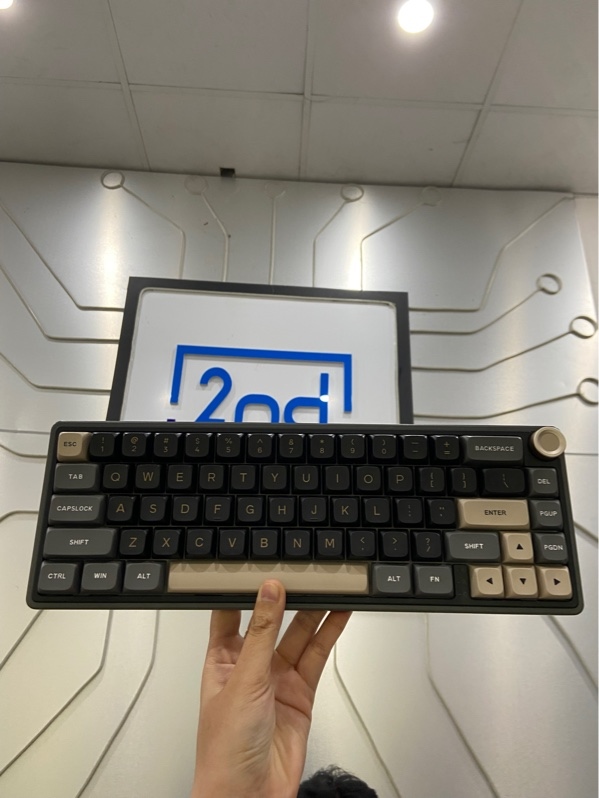 Bàn phím cơ Royal Kludge R65 - 1 Mode dây - Màu đen - Ngoại hình: 98% - FullBox
