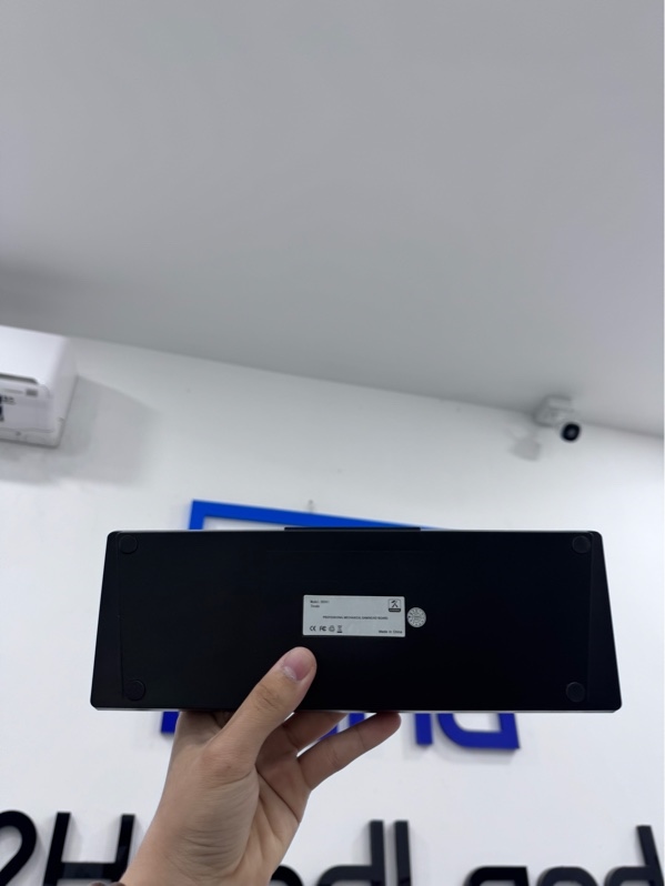 Bàn Phím Cơ Tiroshi BD61 - 1 mode dây - Màu xám - Ngoại hình 97% - Kèm dây usb-c