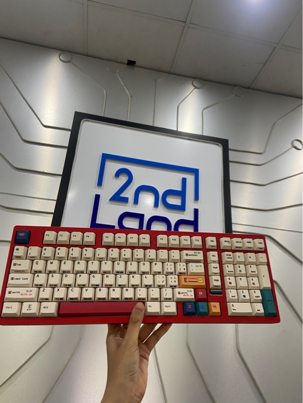 Bàn phím cơ Weikav Max 102 - 3 mode kết nối (dây, receiver, bluetooth) - Màu đỏ - Ngoại hình: 98% - Đã mode keycap - Fullbox+ keycap zin