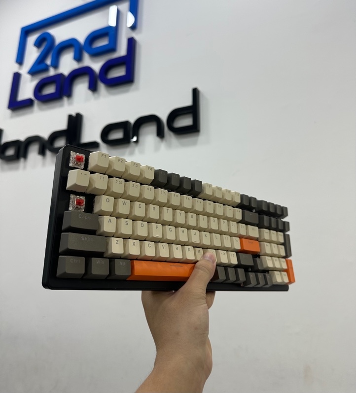 Bàn phím cơ ZiyoulanG K3 - 1 mode dây - Màu đen - Ngoại hình 97% - thiếu keycap phím TAB trái, phím ESC - Body