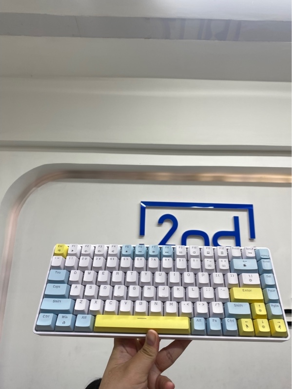 Bàn phím cơ Ziyoulang - model K84 - 1 mode dây - Red switch, led rgb - Màu trắng xanh vàng - Ngoại hình 98% - Kèm dây kết nối