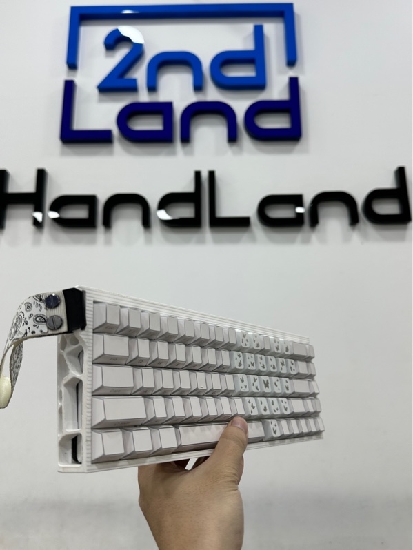 Bàn phím Custom - 1 mode : dây - Màu trắng - Ngoại hình 98% - Body