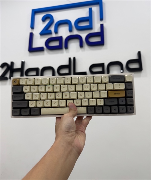Bàn phím Custom Kít bàn phím TK68 Pro-Epomaker Everghide - 3 mode : dây , bluetooth , receiver - Màu trắng - Ngoại hình 97% - Kèm bộ Keycap Shimmer Retro - Keycap PBT XDA 123
