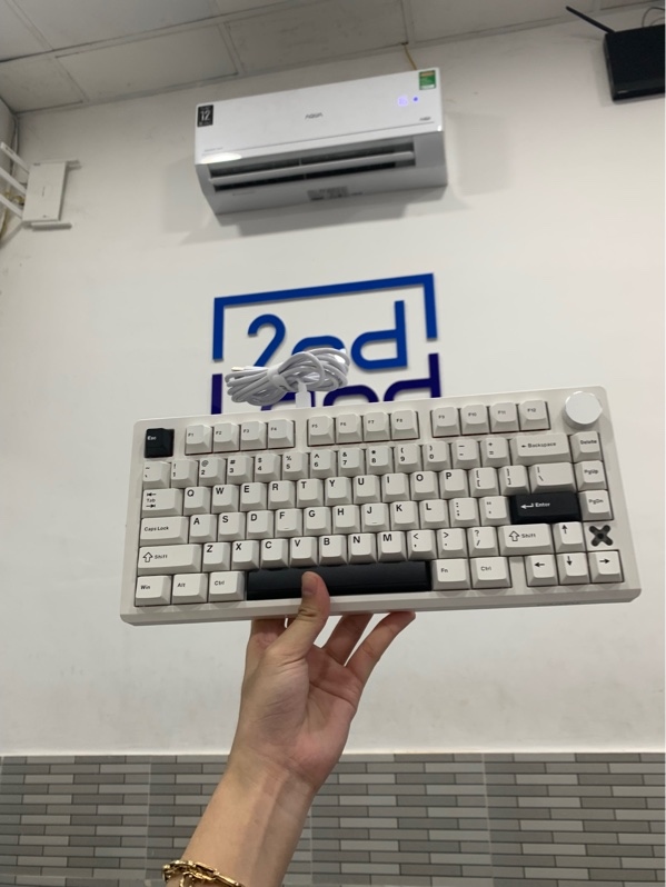 Bàn phím Dareu Flex 75 - 3 mode kết nối - Màu trắng đen - Ngoại hình: 97% - Body