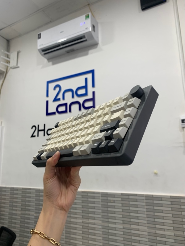 Bàn phím Dark Alien R83 - 3 mode - Màu trắng đen - Ngoại hình: 97% - Body
