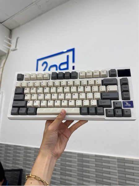 Bàn phím Darmoshark K8 - 3 mode - Màu trắng - Ngoại hình 97% - Fullbox 1