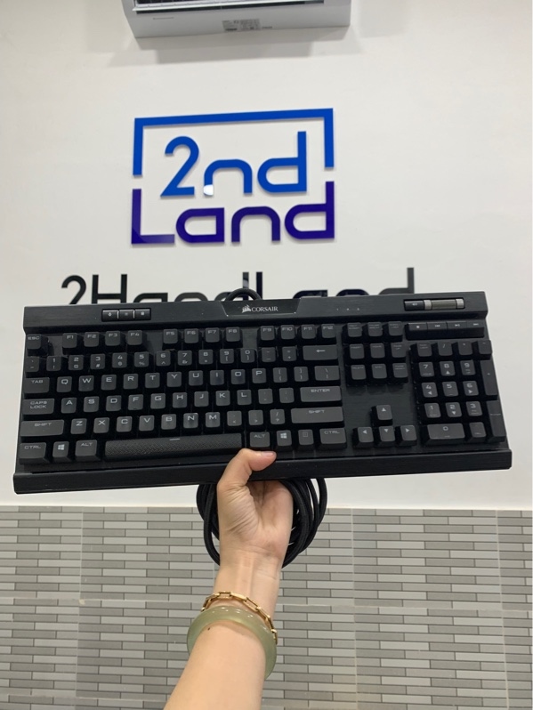 Bàn phím dây Corsair K70 - Màu đen - Ngoại hình: 98% - Trầy body - Body