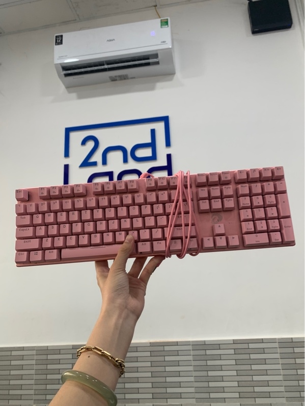 Bàn phím dây Dareu EK810 - Màu hồng - Ngoại hình: 97% - Hư led 2 nút - Body