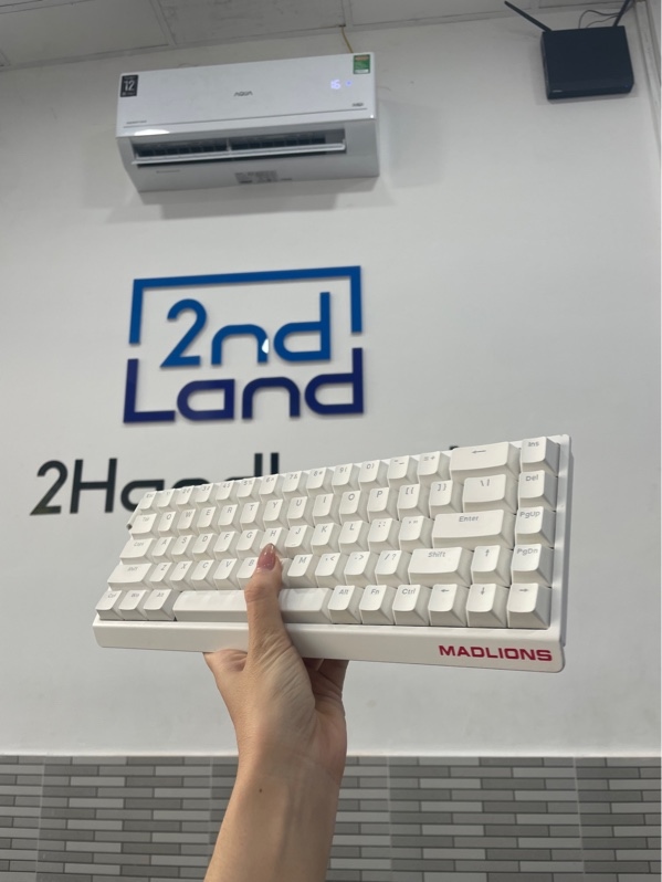 Bàn phím dây MadLion Mad 68 R - Màu trắng - Ngoại hình:97% - Body