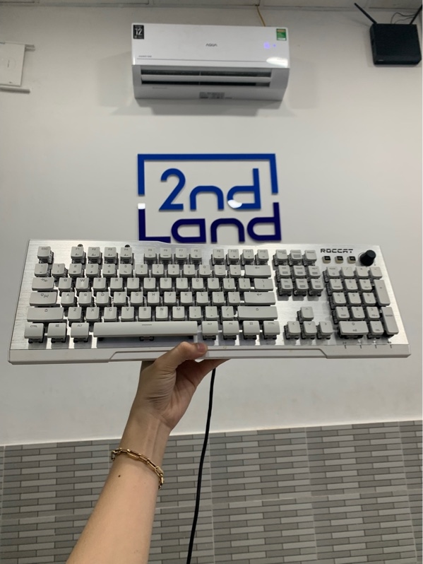 Bàn phím dây roccat vulcan 122 aimo - Màu trắng - Ngoại hình: 97% - Box