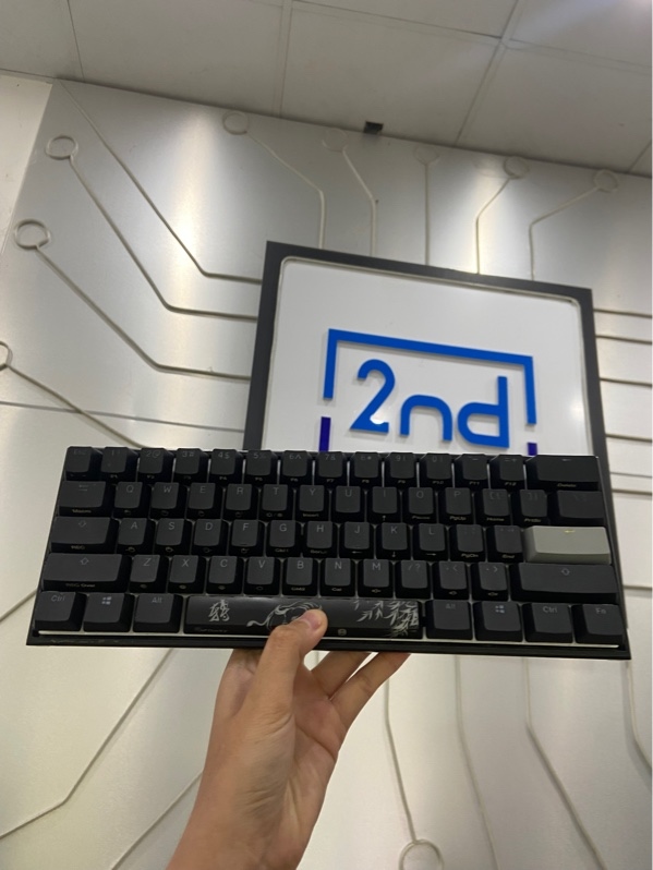 Bàn Phím Ducky Mecha Mini - 1 mode dây - Brown switch - Led rgb - Màu đen - Ngoại hình: 97.5% - Sơn nổ, tróc sơn - Kèm Box + dây