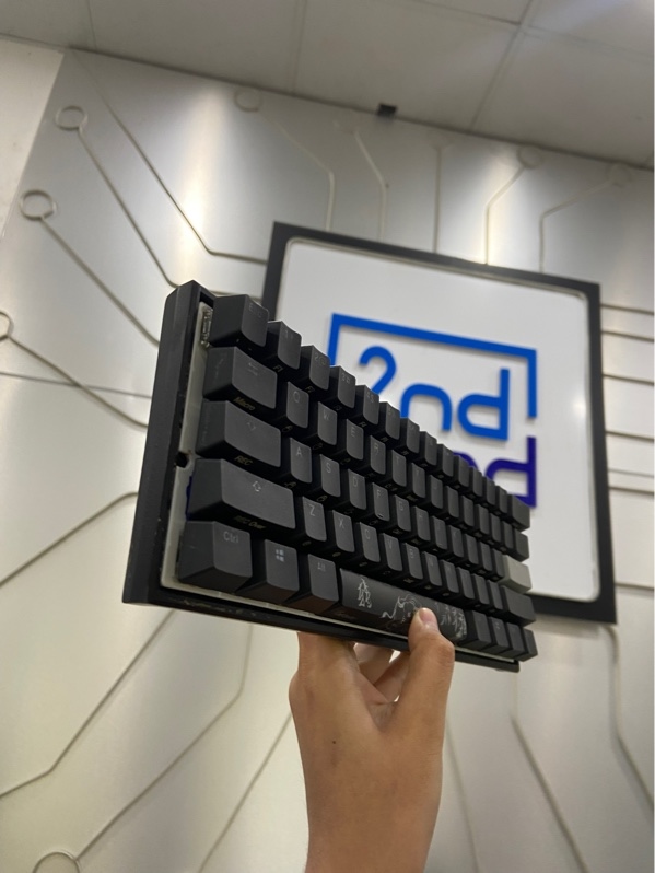 Bàn Phím Ducky Mecha Mini - 1 mode dây - Brown switch - Led rgb - Màu đen - Ngoại hình: 97.5% - Sơn nổ, tróc sơn - Kèm Box + dây