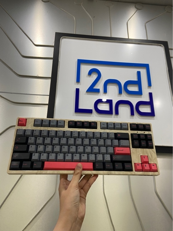 Bàn phím FILCO Majestouch Convertible 2 Tenkeyless Ninja - 2 mode kết nối (mất kết nối bluetooth) - Màu trắng - Ngoại hình: 97% - Dây bị gỉ sét không kết nối được - FullBox