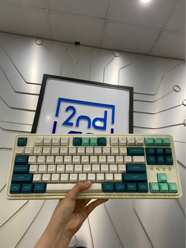 Bàn phím FL-Esports CMK87 - 3 mode kết nối (dây, 2.4hz, bluetooth) - Màu trắng - Ngoại hình: 97% - Kèm box, dây, receiver