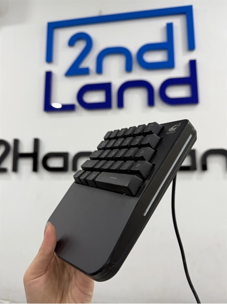 Bàn phím giả cơ FreeWolf K11 - Màu đen - Ngoại hình 97% - Phím trầy , keycaps lỏng lẻo - Body 1