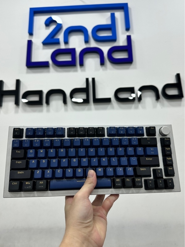 Bàn phím Glorious GMMK Pro - 1 mode dây - màu xám - ngoại hình 98% - Body