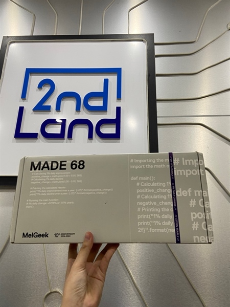 Bàn phím HE MelGeek MADE68 - 1 Mode - Màu trắng - Ngoại hình: 98% - FullBox