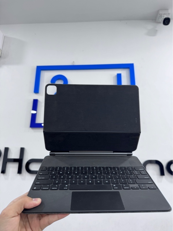 Bàn phím iPad Magic Keyboard for ipad pro 12.9 inch gen 3,4,5 - Màu đen - Ngoại hình 97% - Dính dơ nhiều - Kèm box