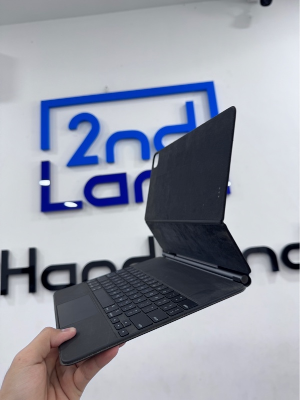 Bàn phím iPad Magic Keyboard for ipad pro 12.9 inch gen 3,4,5 - Màu đen - Ngoại hình 97% - Dính dơ nhiều - Kèm box