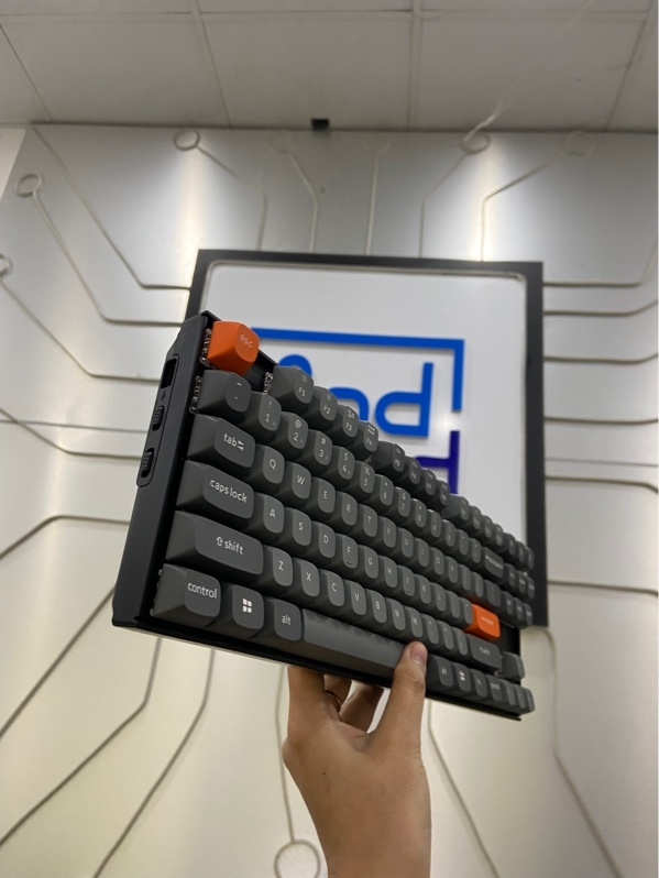 Bàn phím Keychron K8 Max - 3 mode kết nối (dây, 2.4, receiver) - Màu đen - Ngoại hình: 98% - FullBox