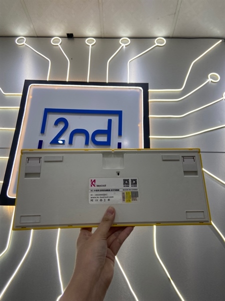 Bàn phím KeyCool KC-84 - Màu vàng đỏ - Ngoại hình: 98% - Kèm bộ keycap 1