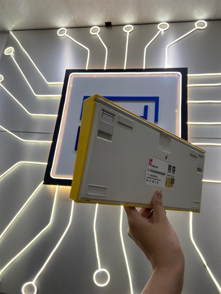 Bàn phím KeyCool KC-84 - Màu vàng đỏ - Ngoại hình: 98% - Kèm bộ keycap 2