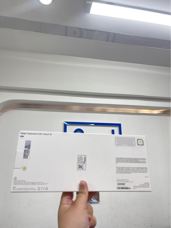 Bàn phím không dây Apple Magic Keyboard with Touch ID (A3118) - Màu trắng - Newseal