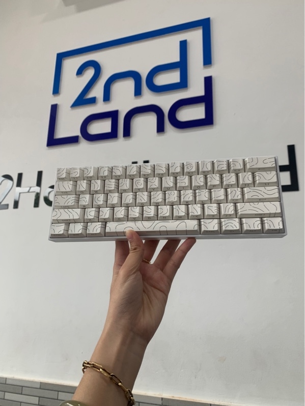 Bàn phím Leaven K61 - Màu trắng - Ngoại hình: 98% - Body