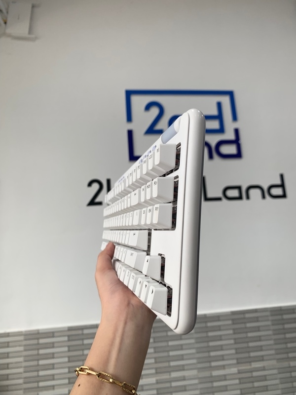 Bàn phím Logitech Aurora G715 RGB TKL - 2 mode dây + reciver - Màu trắng - Ngoại hình: 98% - Body