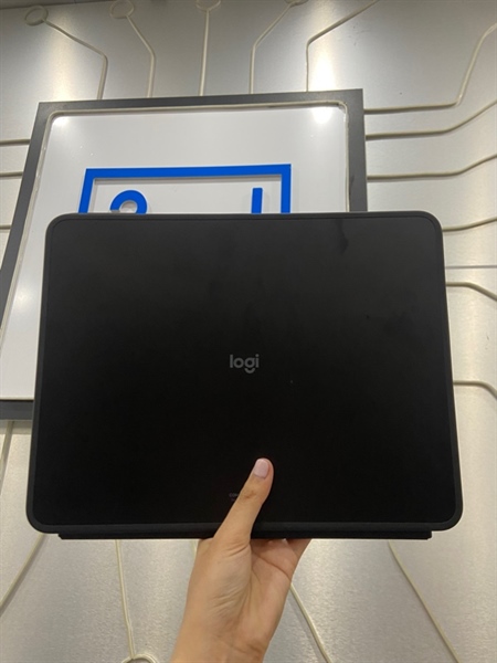 Bàn phím Logitech Combo Touch For iPad Pro 12.9 inch 2021 - Màu đen - Ngoại hình: 98% - FullBox 1