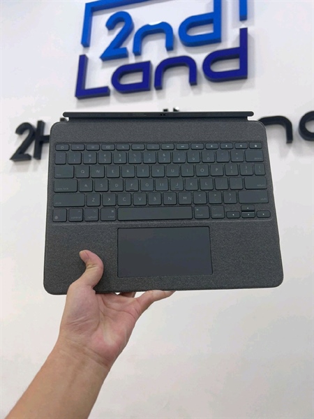 Bàn phím Logitech Combo Touch Tor iPad Pro 12.9inch Gen 5 And Gen 6 - Màu đen - Ngoại hình 98% - Fullbox 1