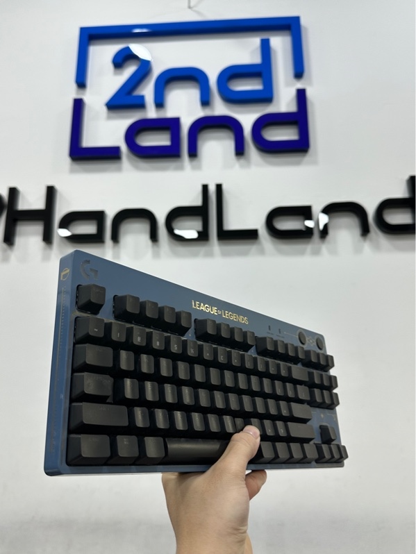 Bàn phím LOGITECH G PRO Yu0039 - Bản LMHT - 1 Mode dây - Màu xanh - Ngoại hình 97% - Bị cào nát SN/PN - Kèm dây