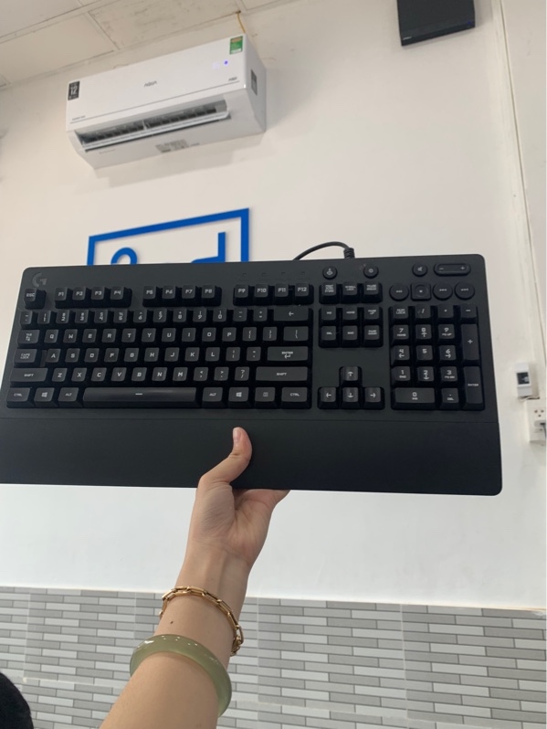 Bàn phím Logitech G213 - Màu đen - Ngoại hình: 97% - Box