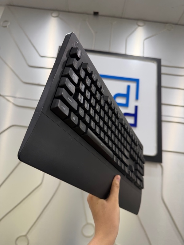 Bàn Phím Logitech G213 Y-U0029 - 1 mode kết nối dây - Màu đen - Ngoại hình: 97% - Body