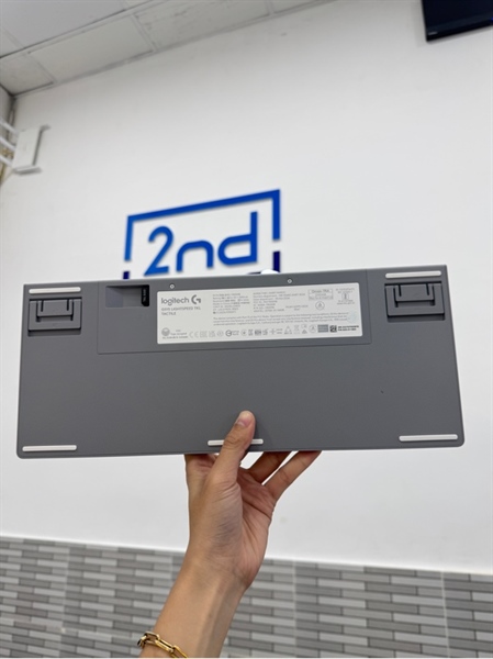 Bàn phím Logitech G515 TKL LightSpeed - 3 mode 2.4G + bluetooth + dây - Màu trắng - Ngoại hình 97% - Box 3