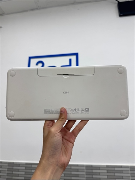 Bàn phím Logitech K380 - Màu trắng - Ngoại hình: 98% - Body 2