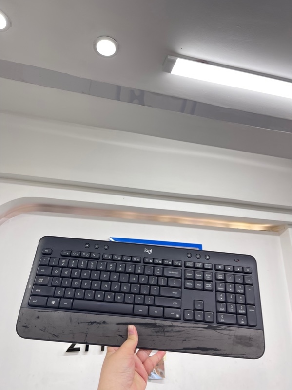 Bàn phím Logitech K545 - 1 mode 2.4G - Màu xám - Ngoại hình 97% - Trầy đệm tay - Kèm reciever