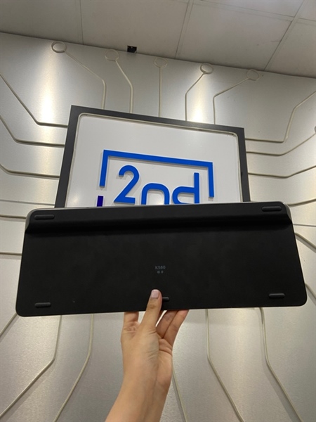 Bàn phím Logitech K580 - 2 Mode: Bluetooth + Receiver - Màu đen - Ngoại hình: 97% - Mất keycap phím Ctrl trái - Body 2
