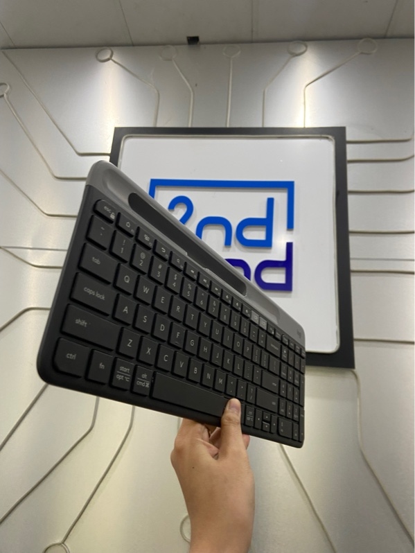 Bàn phím Logitech K580 - 2 Mode kết nối (2.4, bluetooth) - Màu đen - Ngoại hình: 97% - Kèm receiver