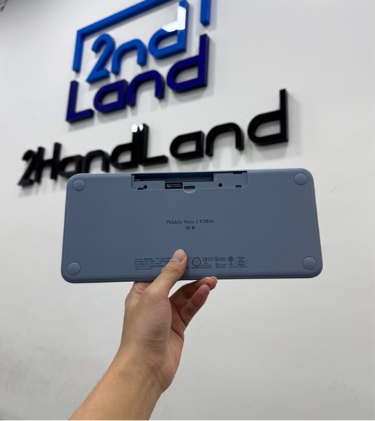 Bàn phím Logitech Pebble K380s - 1 mode : bluetooth - Màu xanh - Ngoại hình 97% - Mất phím F9, mất nắp che pin - Body 2